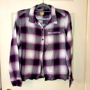 Boston Traders Purple Long Sleeve Button Down Top Large